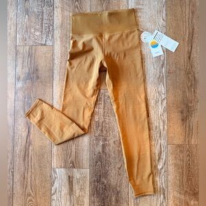 Vuori Ribbed Studio Legging NWT